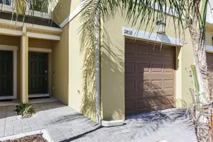 9818 Red Eagle Dr, Orlando, FL 32825 - Photo 2