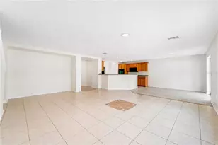 10725 Bamboo Rod Cir, Riverview, FL 33569 - Photo 4