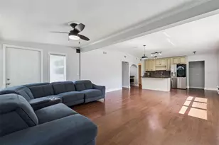 526 N Hampton Ave, Orlando, FL 32803 - Photo 8