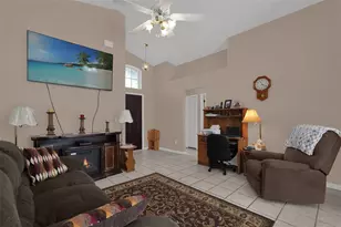 2927 Cool Breeze Cir, Saint Cloud, FL 34769 - Photo 6