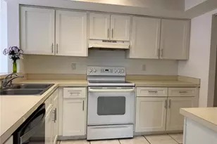 2562 Lakeway Branch Dr, Orlando, FL 32839 - Photo 12