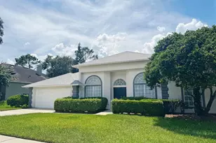 824 Palm Cove Dr, Orlando, FL 32835 - Photo 2