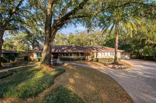 2009 Woody Dr, Windermere, FL 34786 - Photo 2