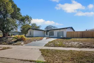 905 Spring Creek Dr, Ocoee, FL 34761 - Photo 2