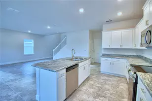 906 Sofia Ln, Davenport, FL 33837 - Photo 10