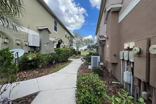 2137 Betsy Ross Ln, Saint Cloud, FL 34769 - Photo 4