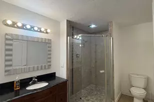 2810 61st St, Sarasota, FL 34243 - Photo 6