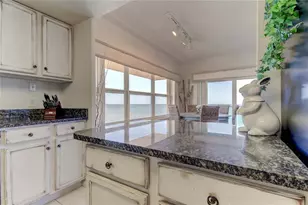 880 Mandalay Ave, Clearwater Beach, FL 33767 - Photo 24