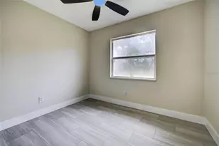 413 Country Club Dr, Oldsmar, FL 34677 - Photo 16