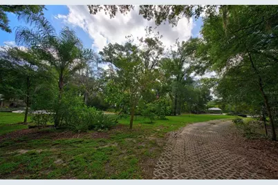 908 Oak Hollow Place, Brandon, FL 33510 - Photo 64