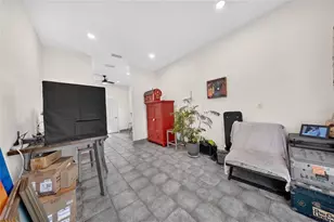 908 Oak Hollow Pl, Brandon, FL 33510 - Photo 20