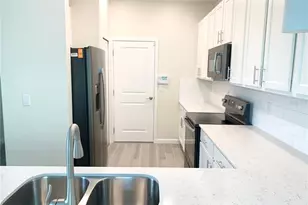 9963 Red Eagle Dr, Orlando, FL 32825 - Photo 6