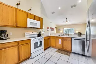 630 Thousand Oaks Blvd, Davenport, FL 33896 - Photo 4