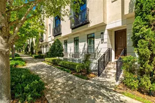 653 E Jackson St, Orlando, FL 32801 - Photo 1