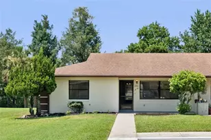 12441 Orangewood Cir, Tavares, FL 32778 - Photo 2