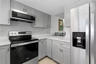 1036 Bonaire Dr, Altamonte Springs, FL 32714 - Photo 8
