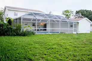 1033 Glenham Dr NE, Palm Bay, FL 32905 - Photo 4