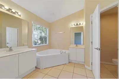 2764 Club Cortile Circle, Kissimmee, FL 34746 - Photo 10