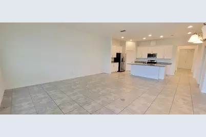 9185 Carmela Avenue #208, Davenport, FL 33897 - Photo 12