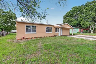 1612 W Grant St, Orlando, FL 32805 - Photo 2