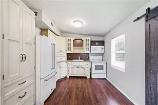 615 Danvers St, Eustis, FL 32726 - Photo 10