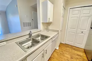 5467 Vineland Rd, Orlando, FL 32811 - Photo 16