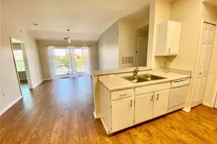 5467 Vineland Rd, Orlando, FL 32811 - Photo 10