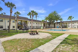 2800 E 113th Ave, Tampa, FL 33612 - Photo 14