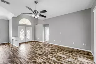 4924 Canterbury Dr, Land O Lakes, FL 34639 - Photo 8