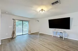 4475 Caicos Dr, Tavares, FL 32778 - Photo 10