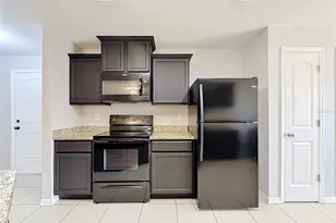 4475 Caicos Dr, Tavares, FL 32778 - Photo 12