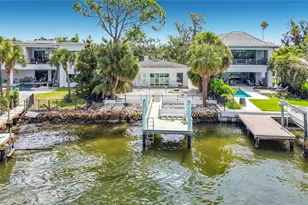 3800 Shore Acres Blvd NE, Saint Petersburg, FL 33703 - Photo 22