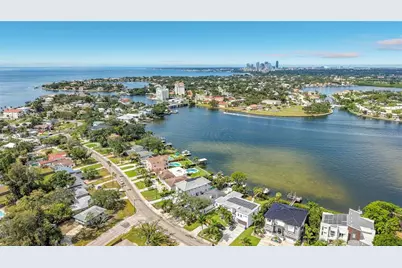 3800 Shore Acres Boulevard NE, Saint Petersburg, FL 33703 - Photo 12