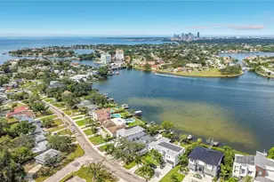 3800 Shore Acres Blvd NE, Saint Petersburg, FL 33703 - Photo 12