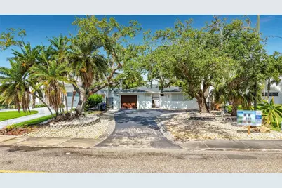3800 Shore Acres Boulevard NE, Saint Petersburg, FL 33703 - Photo 2