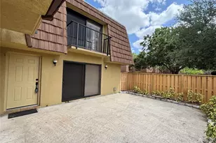 5341 Bamboo Ct, Orlando, FL 32811 - Photo 4