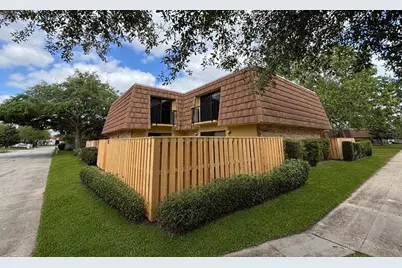 5341 Bamboo Court #418, Orlando, FL 32811 - Photo 2