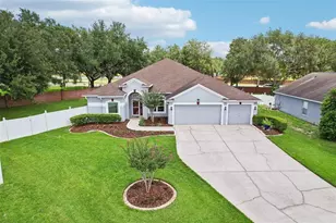 2025 Wintermere Pointe Dr, Winter Garden, FL 34787 - Photo 2