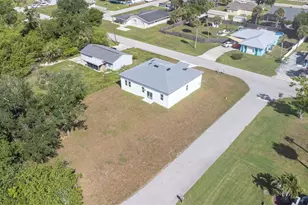 543 Chamber St NW, Port Charlotte, FL 33948 - Photo 2