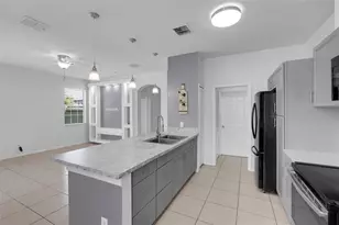 4384 Paradise Cove Ct, Kissimmee, FL 34746 - Photo 8