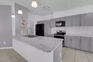 4384 Paradise Cove Ct, Kissimmee, FL 34746 - Photo 6