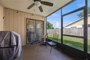 1402 & 1404 Pleasant Oak Ln, Orlando, FL 32804 - Photo 22
