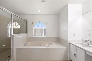 2528 Calla Lily Cove, Kissimmee, FL 34758 - Photo 32