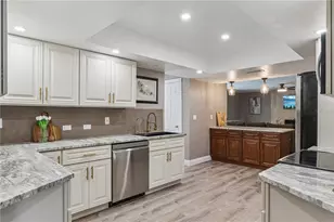 537 Pelican Bay Dr, Daytona Beach, FL 32119 - Photo 12