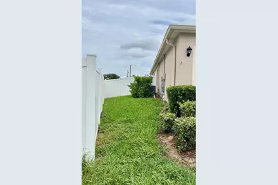 196 Tracy Court E, Haines City, FL 33844 - Photo 2