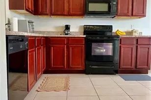 196 Tracy Ct E, Haines City, FL 33844 - Photo 10
