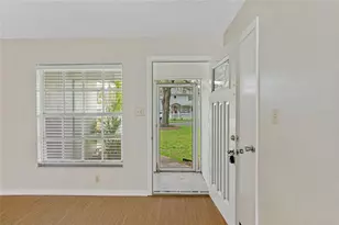 125 N Rhodes St, Mount Dora, FL 32757 - Photo 4