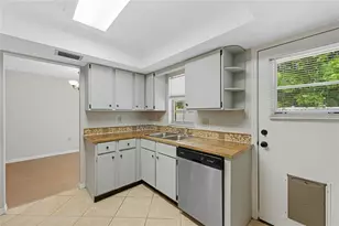 125 N Rhodes St, Mount Dora, FL 32757 - Photo 30