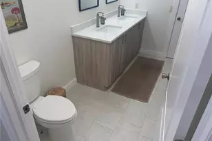 4140 Central Sarasota Pkwy, Sarasota, FL 34238 - Photo 18