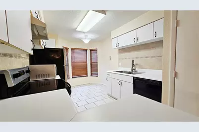 7813 Sugar Bend Drive #7813, Orlando, FL 32819 - Photo 8
